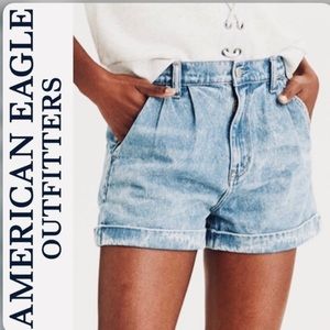 AEO Pleated Mom Jeans Shorts